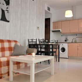 Квартира сдается в аренду за 550 € в месяц в Sevilla, Plaza San Martín
