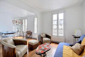 Apartment for rent for €1,696 per month in Paris, Rue des Abbesses
