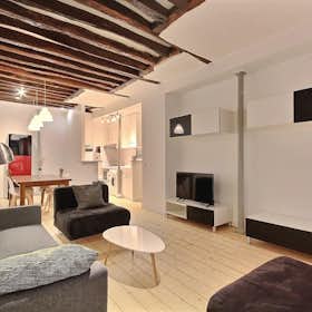 Apartment for rent for €1,908 per month in Paris, Rue des Messageries
