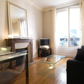 Apartment for rent for €1,674 per month in Paris, Rue Jobbé Duval