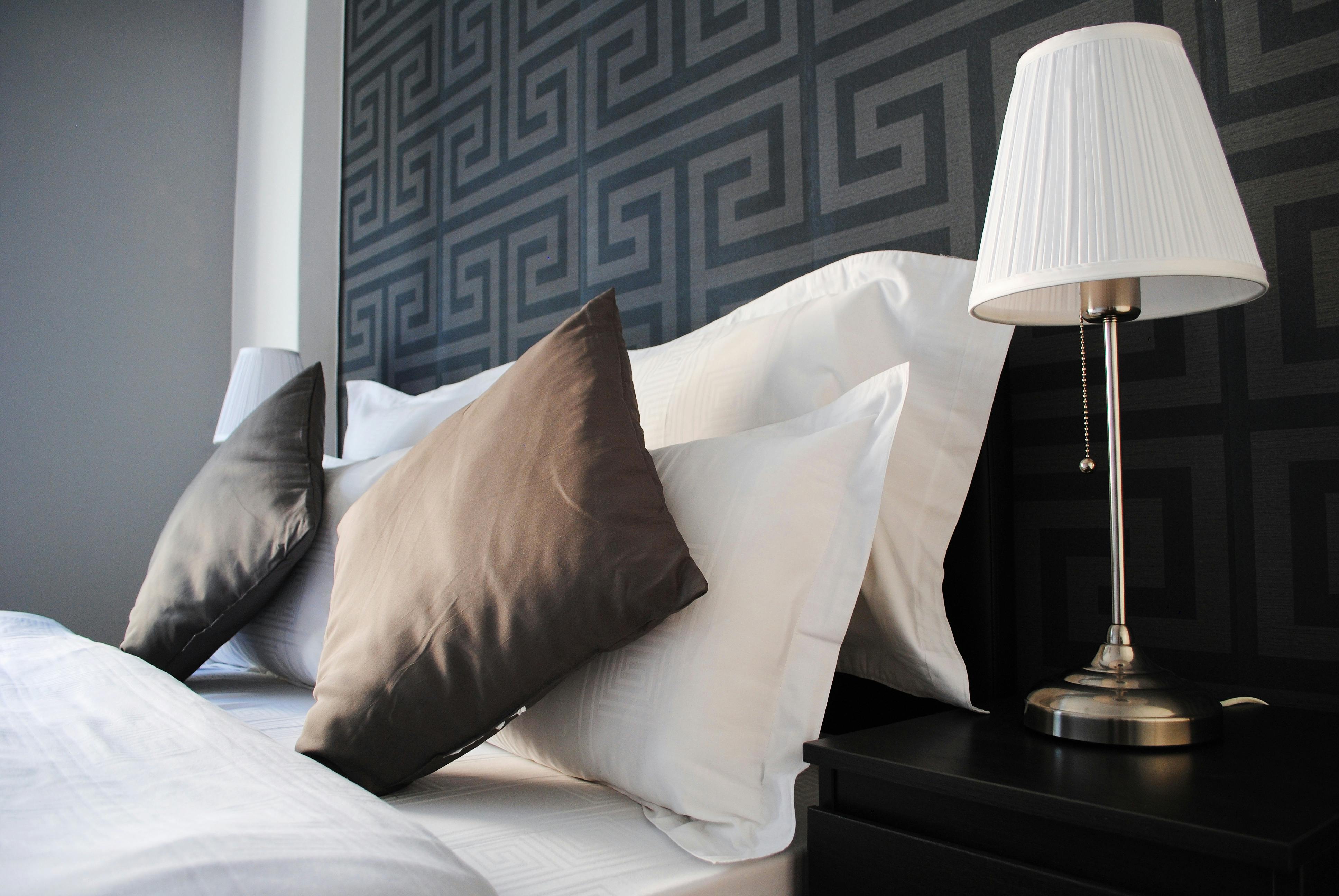 Samou, Athens preview