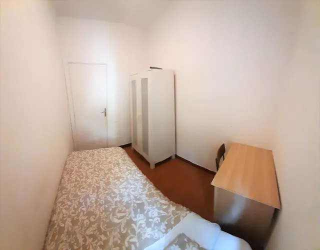 Private room in Carrer del Pintor Pahissa, Barcelona (1176695) room image 2