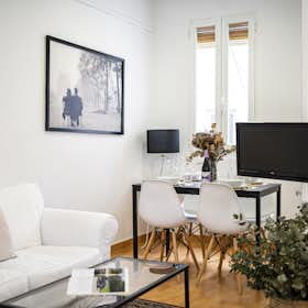 Apartment for rent for €1,600 per month in Madrid, Calle del Divino Vallés