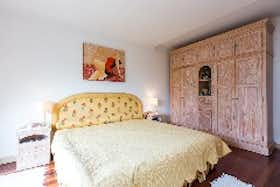 Appartement te huur voor € 1.300 per maand in Leiria, Rua da Mina