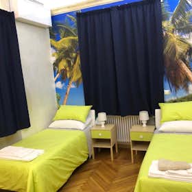 Private room for rent for €1,900 per month in Turin, Corso Racconigi
