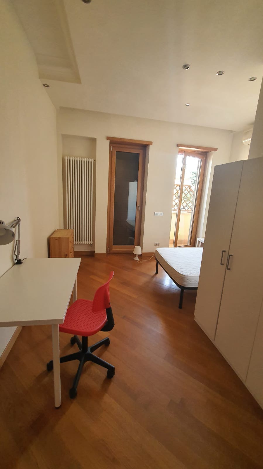 Via Diego Angeli, Rome preview