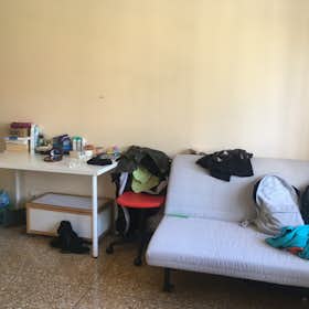 Private room for rent for €445 per month in Rome, Via Filippo Carcano