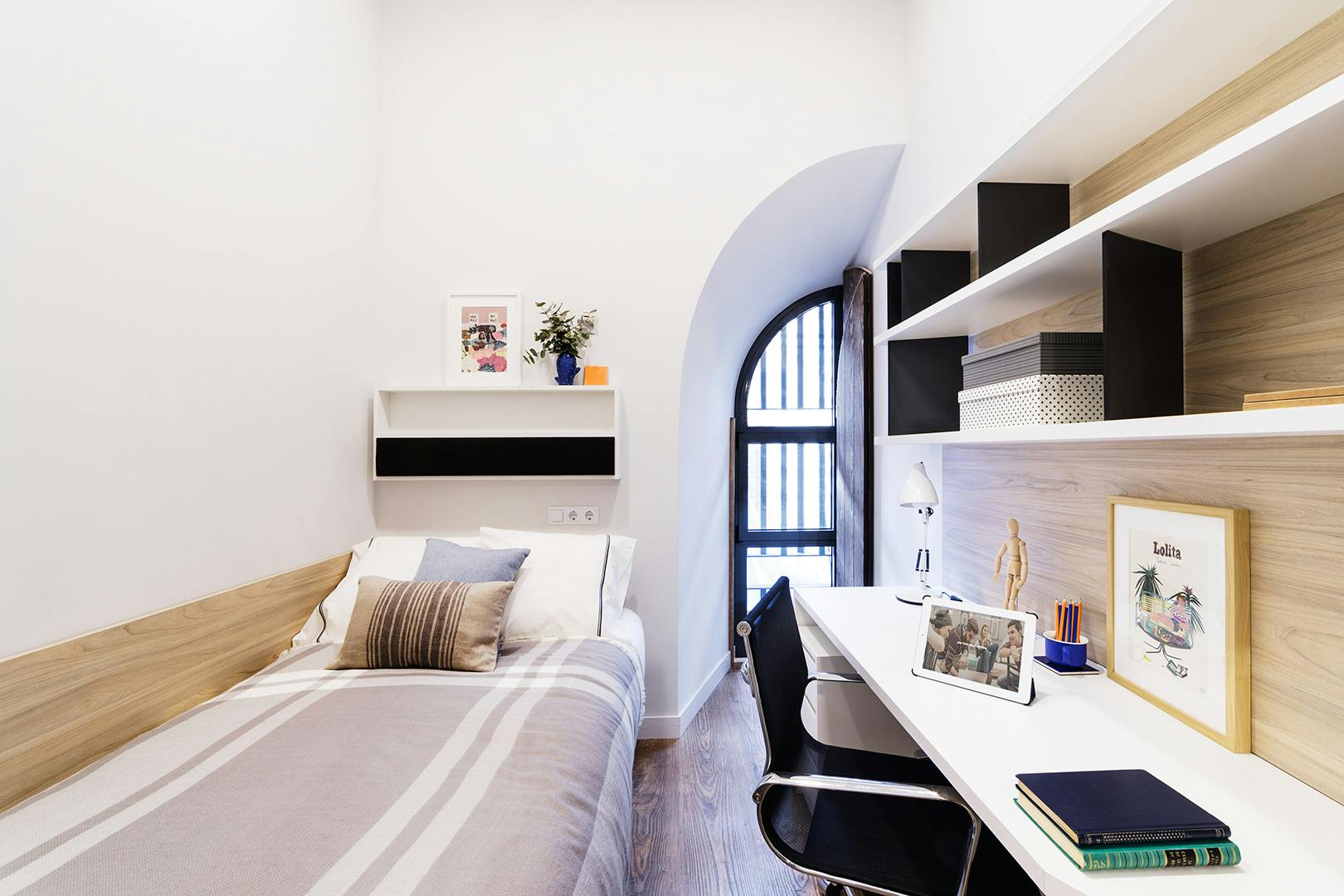 Private room in Calle de los Colegios, Alcalá de Henares (1179965) room image 2