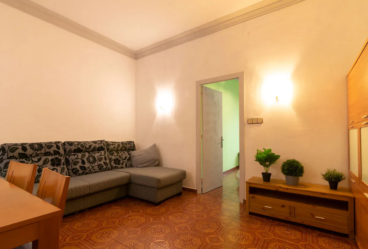 1-Bedroom Apartment in Carrer de Tapioles, Barcelona (1181417) ROOM 2