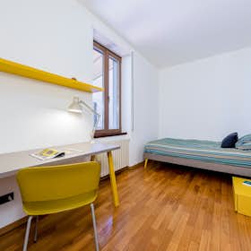 Приватна кімната за оренду для 550 EUR на місяць у Trento, Via del Brennero