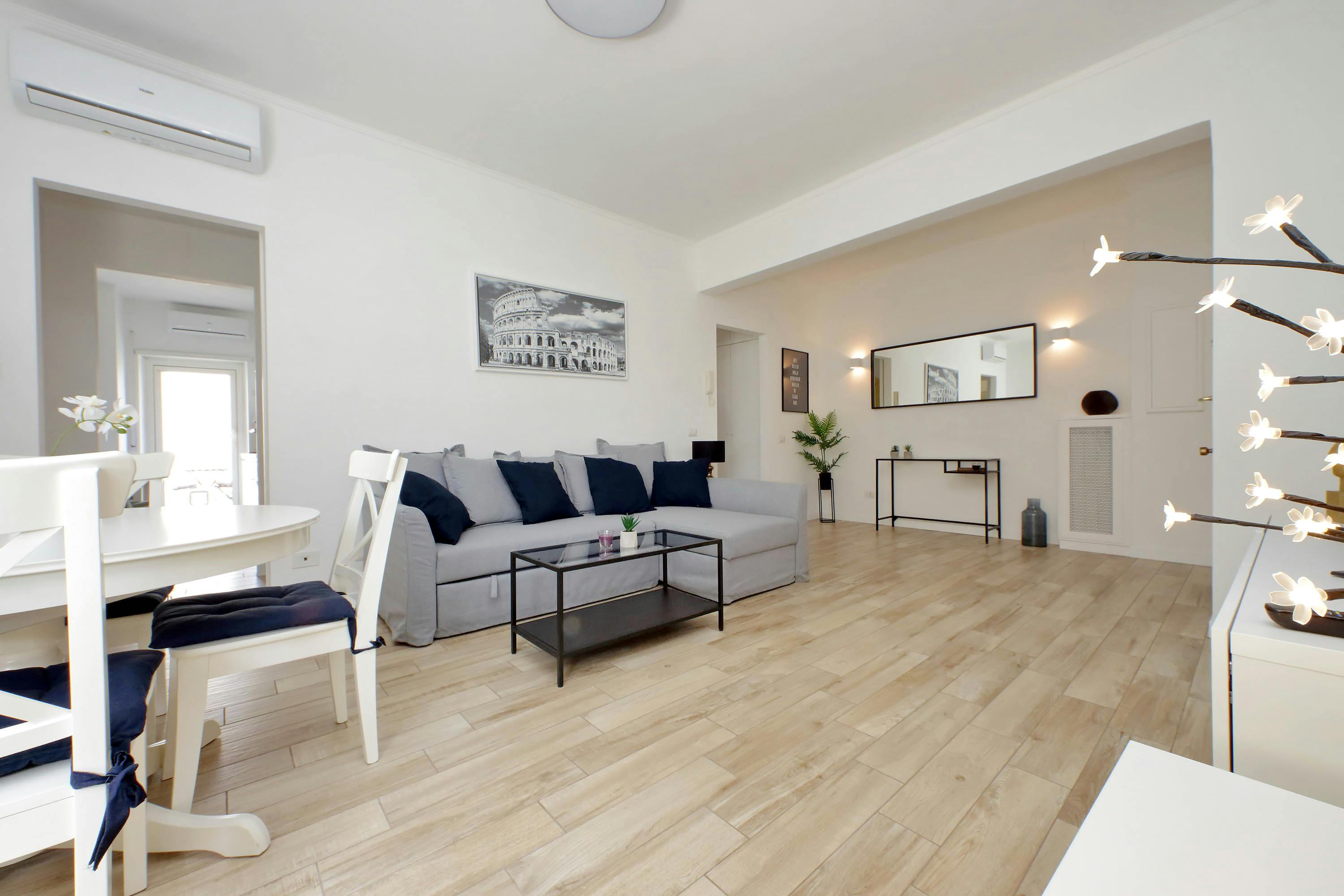 Appartamento in affitto a 1650 € al mese a Rome, Via Oderisi da Gubbio