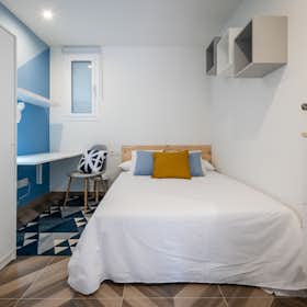 Private room for rent for €850 per month in Barcelona, Ronda de Sant Pere