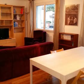 Private room for rent for €700 per month in Bourg-la-Reine, Avenue du Général Leclerc