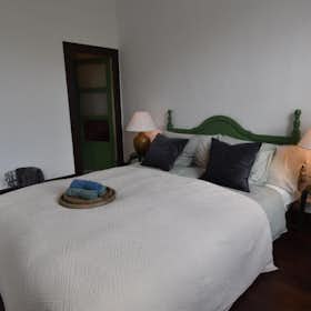 私人房间 正在以 €1,580 的月租出租，其位于 La Orotava, Calle León
