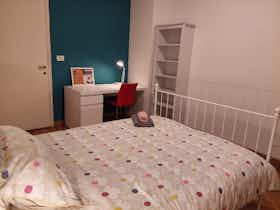 Private room for rent for €575 per month in Turin, Via Giovanni da Verazzano
