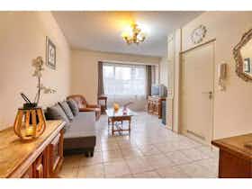 Apartment for rent for €1,150 per month in Jette, Rue Jean-Baptiste Serkeyn
