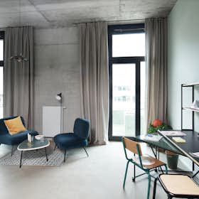 Studio for rent for €1,190 per month in Frankfurt am Main, Marie-Curie-Straße