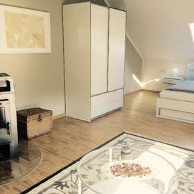 Mieszkanie do wynajęcia za 1500 € miesięcznie w mieście Ilmenau, Ilmenauer Weg