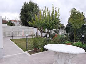 Дом сдается в аренду за 1 800 € в месяц в Bovalino, Via degli Ulivi