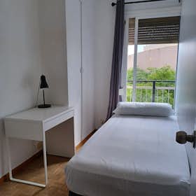 Private room for rent for €600 per month in Barcelona, Carrer de Sants