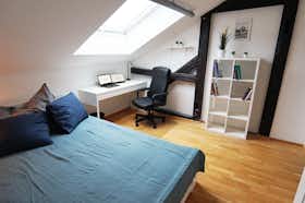 Отдельная комната сдается в аренду за 529 € в месяц в Vienna, Herzgasse