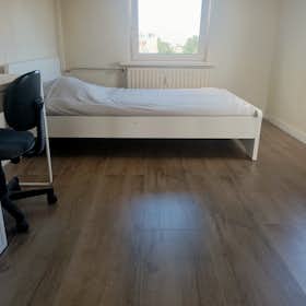 Private room for rent for €900 per month in Capelle aan den IJssel, Slotlaan