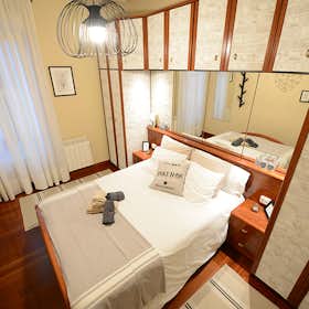 Private room for rent for €535 per month in Bilbao, Calle Juan de la Cosa