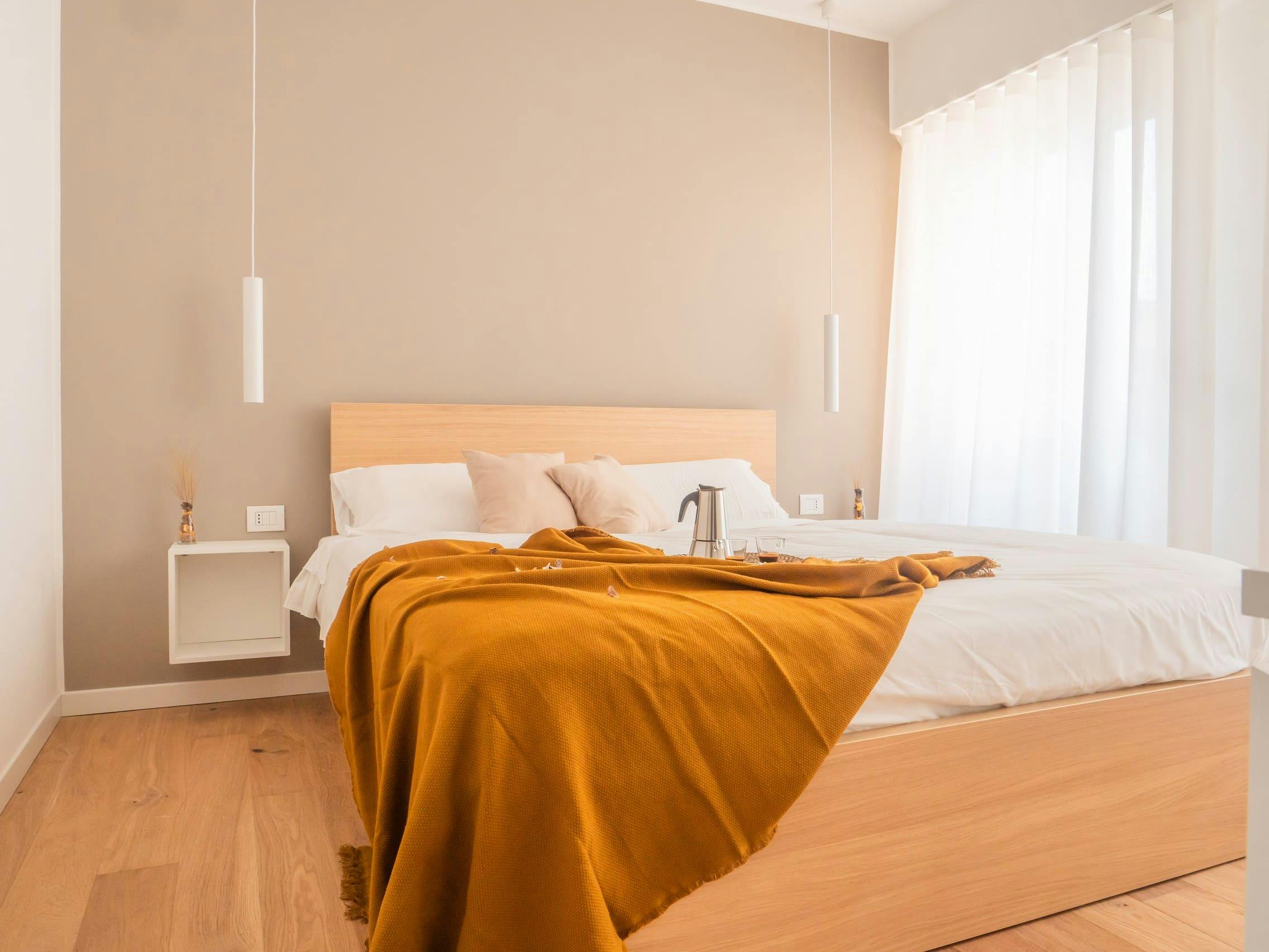 Via Antonio Stradivari, Milan