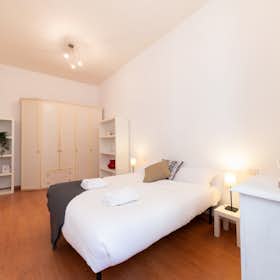 Apartment for rent for €2,600 per month in Rome, Via Aurora