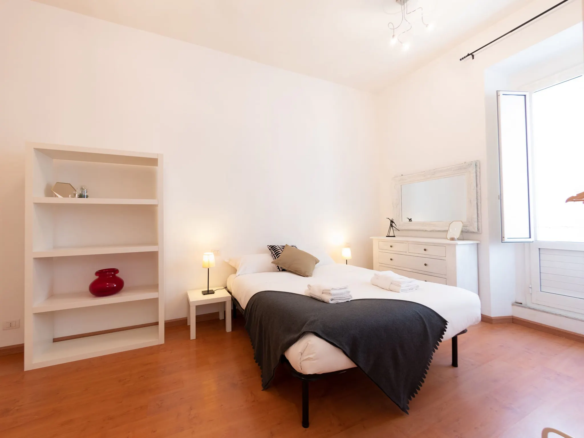 1-Bedroom Apartment in Via Aurora, Rome (1185171) ROOM 1