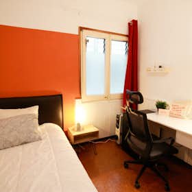Private room for rent for €630 per month in Barcelona, Carrer de Sicília
