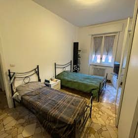 Private room for rent for €840 per month in Milan, Via Ebro