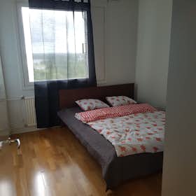 Private room for rent for €500 per month in Espoo, Kaskilaaksontie
