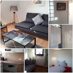 Appartement te huur voor € 1.600 per maand in Leinfelden-Echterdingen, Bergstraße