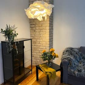 Отдельная комната сдается в аренду за 900 € в месяц в Riga, Ģertrūdes iela