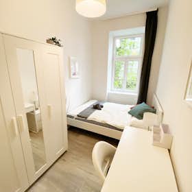Private room for rent for €590 per month in Vienna, Liechtensteinstraße