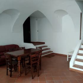 Chambre privée à louer pour 440 €/mois à Bra, Via Monte di Pietà