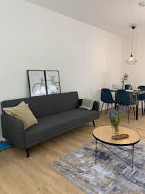Wohnung zu mieten für 1.690 € pro Monat in Berlin, Goethestraße