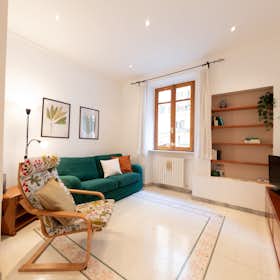 Apartment for rent for €4,500 per month in Rome, Via Alberico II