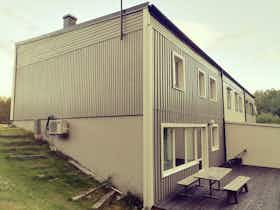 Casa in affitto a 30.469 SEK al mese a Rönninge, Orrstigen
