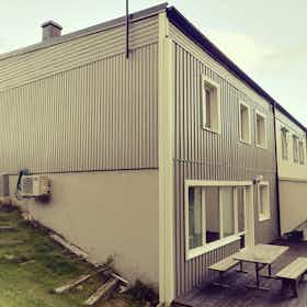 House for rent for SEK 30,444 per month in Rönninge, Orrstigen