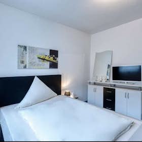 私人房间 正在以 €795 的月租出租，其位于 Munich, Alpenveilchenstraße