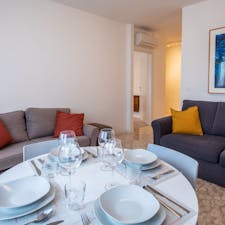 Apartment for rent for €1,305 per month in Udine, Via Ermes di Colloredo