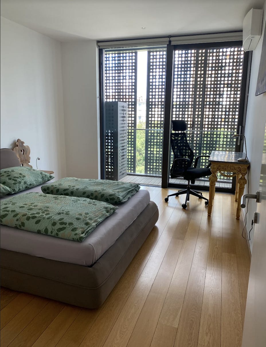 Apartment for rent for €1,900 per month in Ljubljana, Vilharjeva cesta