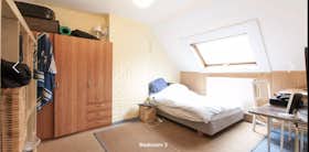 Приватна кімната за оренду для 570 EUR на місяць у Woluwe-Saint-Lambert, Erfprinslaan