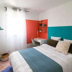 Private room for rent for €760 per month in Saint-Denis, Avenue du Président Wilson