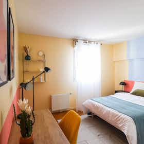 Private room for rent for €730 per month in Saint-Denis, Avenue du Président Wilson