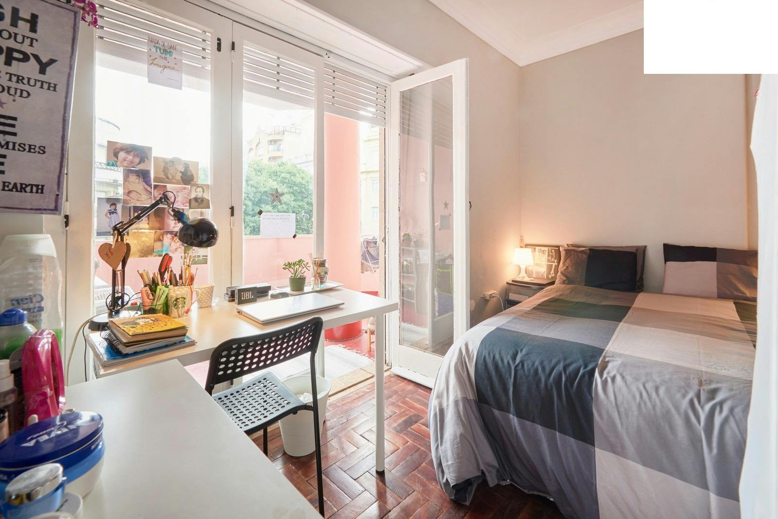 Avenida Elias Garcia, Lisbon preview