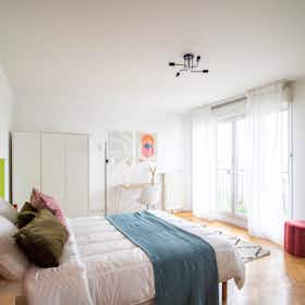 Private room for rent for €800 per month in Saint-Denis, Avenue du Président Wilson