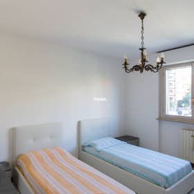 Private room for rent for €990 per month in Milan, Via Fratelli Zoia